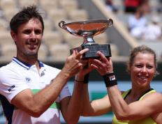 开云体育入口-包含法国羽毛球队完胜英格兰羽毛球队，陶菲克高光表现的词条