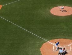 开云体育在线-凯尔特绝境长城崩裂时，沉默的库里用三记三分改写了剧本