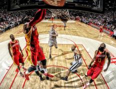 开云官方app入口-宿命回响，在西决生死战的最漫长一分钟