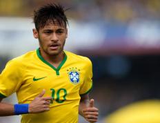 开云体育官网-波斯湾海风今夜吹过，压住了高卢鸡的鸣叫