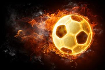 开云体育官网-逆袭与孤勇，当小红牛掀翻巨头，拉塞尔的火热成了迈凯伦最痛的耳光