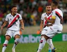 开云APP-关于巴西等多队送恭贺雄狮荣膺联赛冠军的信息