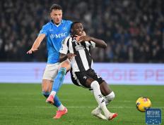 开云体育平台APP-尤文图斯客场不敌，意甲霸主状态下滑