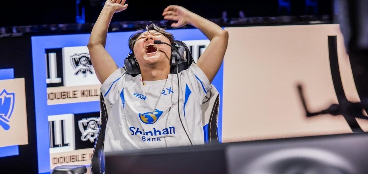 开云体育入口-BRO鏖战HLE，Bin开启传奇时刻焦点之战半决赛，让粉丝疯狂欢呼