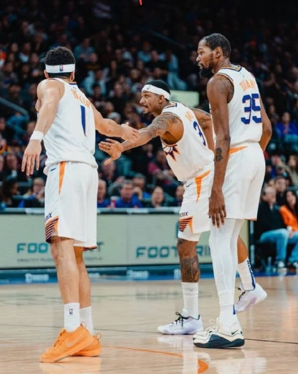 开云下载-太阳队遇强劲对手,艰难闯入季后赛