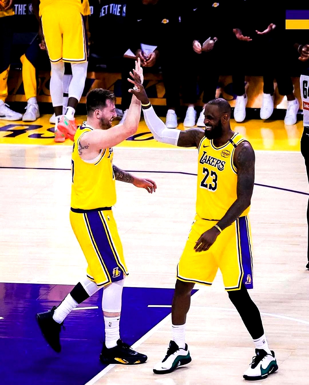 开云APP-包含湖人逆转开拓者，取得五连胜的词条