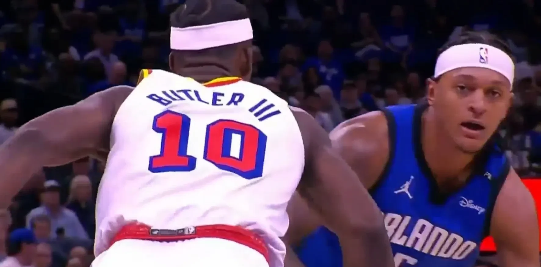 开云体育官方网站-金州勇士队继续连胜，碾压对手展现统治力