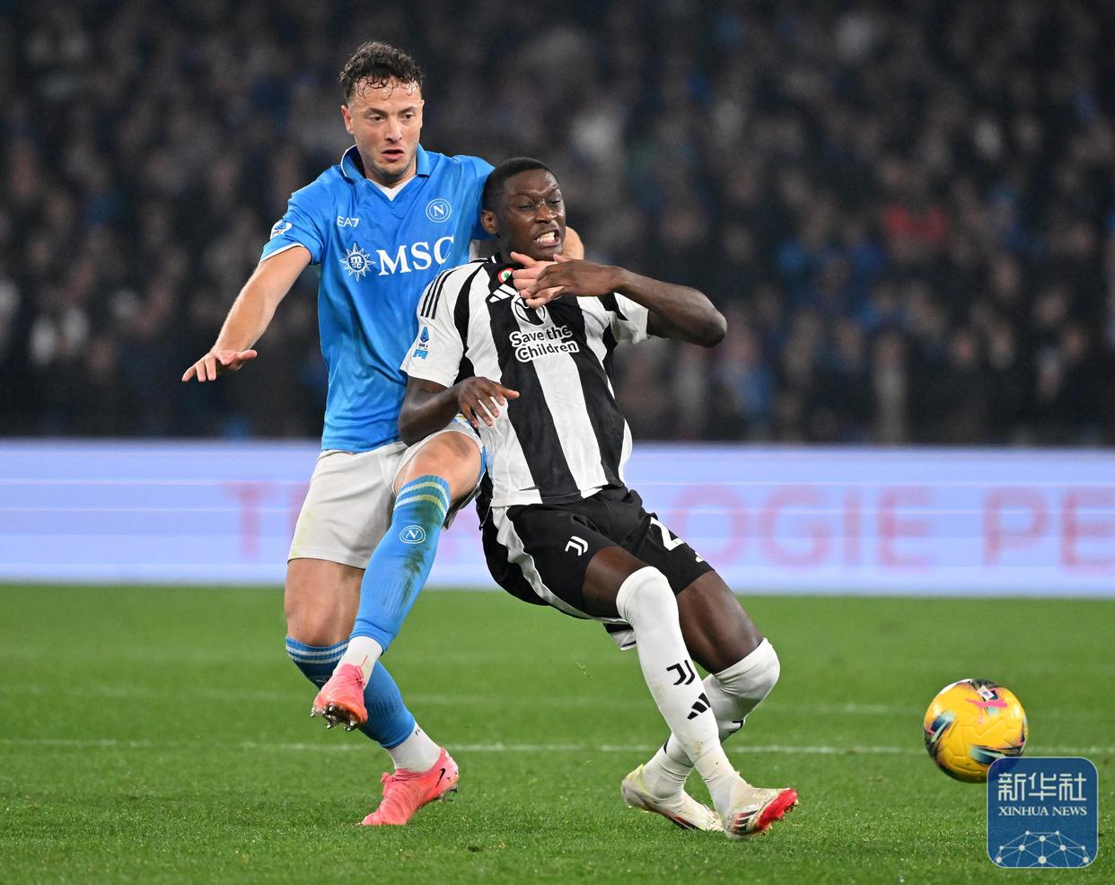 开云体育平台APP-尤文图斯客场不敌，意甲霸主状态下滑