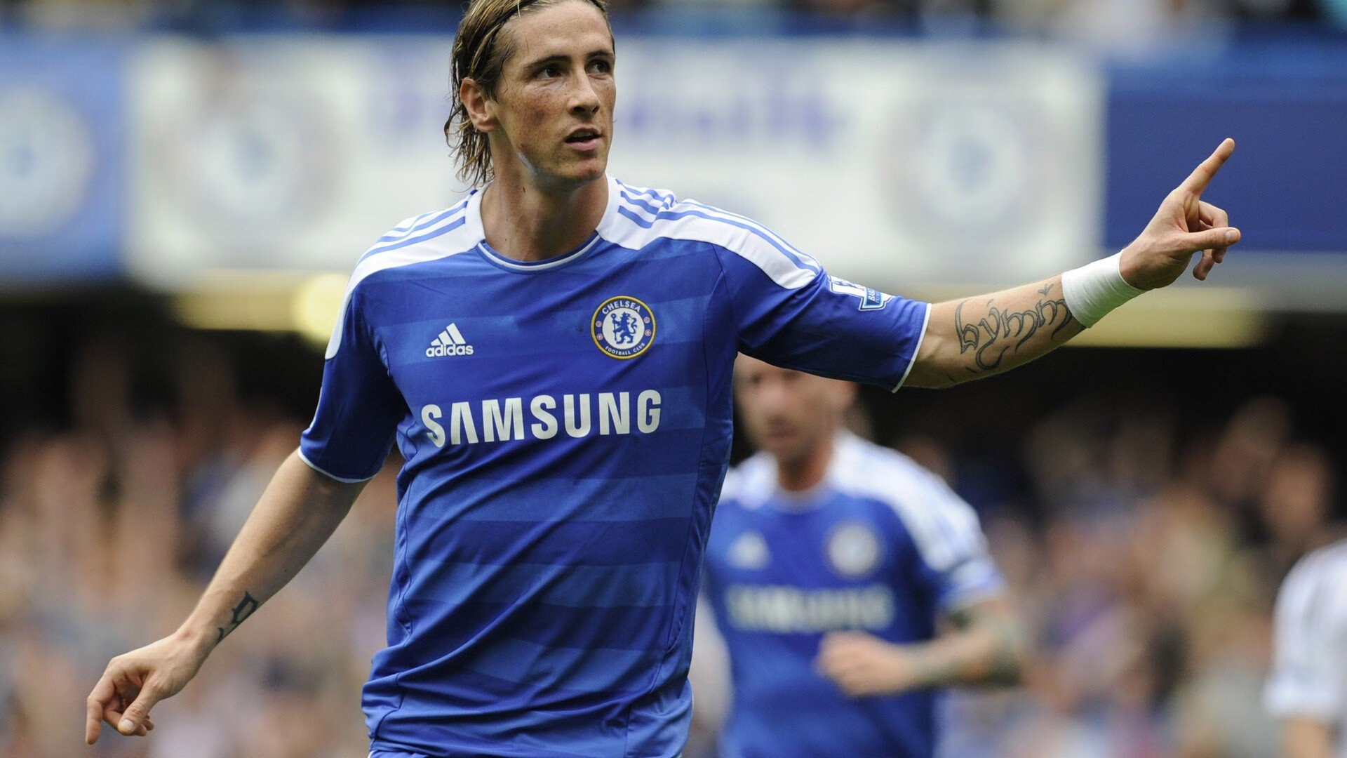 开云下载-同日双重奏，当智利绝境逢生遇见C罗不朽传说